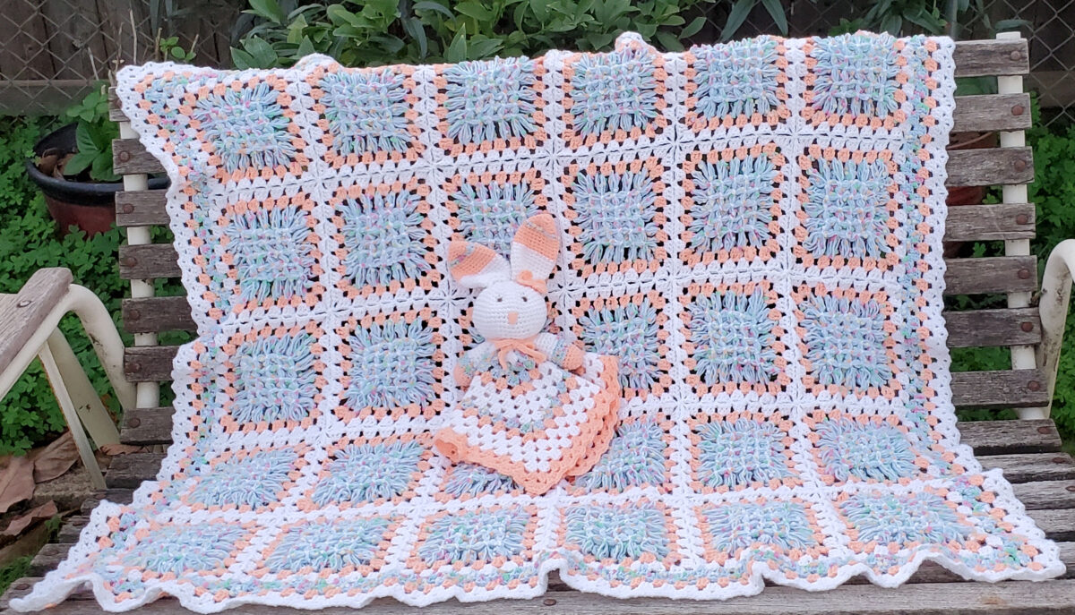 family-circle-wonder-loom-crochet-blanket